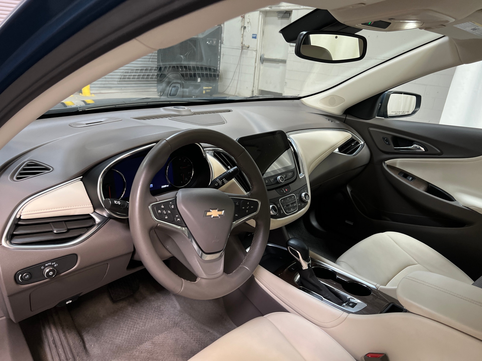 Thumbnail: 2024 Chevrolet Malibu - 2
