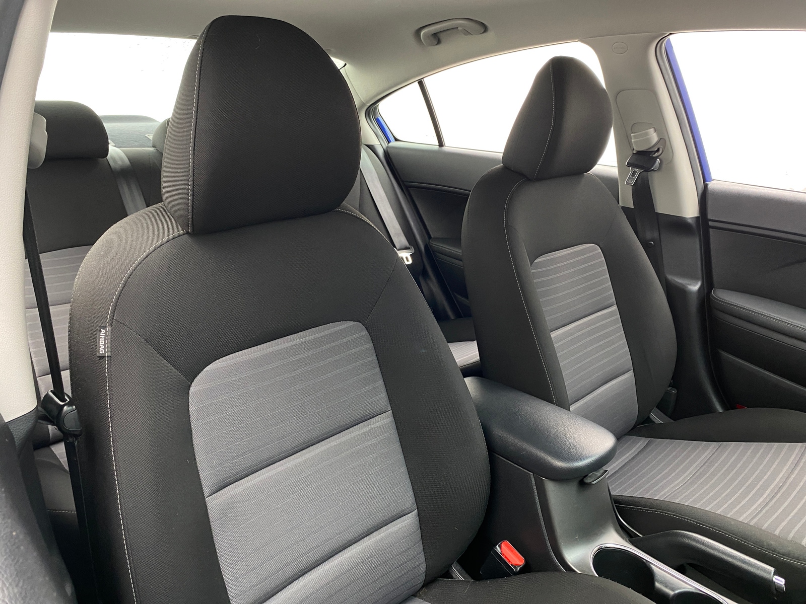 Thumbnail: 2017 Kia Forte - 2
