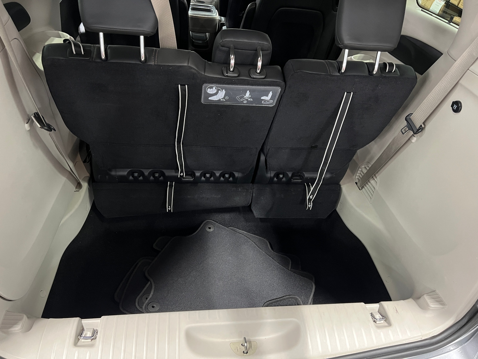 Thumbnail: 2020 Chrysler Pacifica - 6