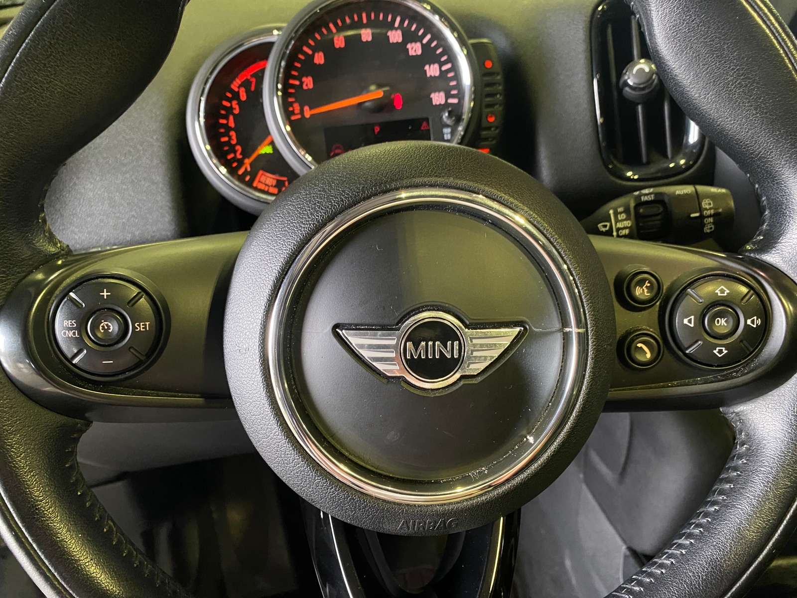 Thumbnail: 2017 MINI Cooper Countryman - 4