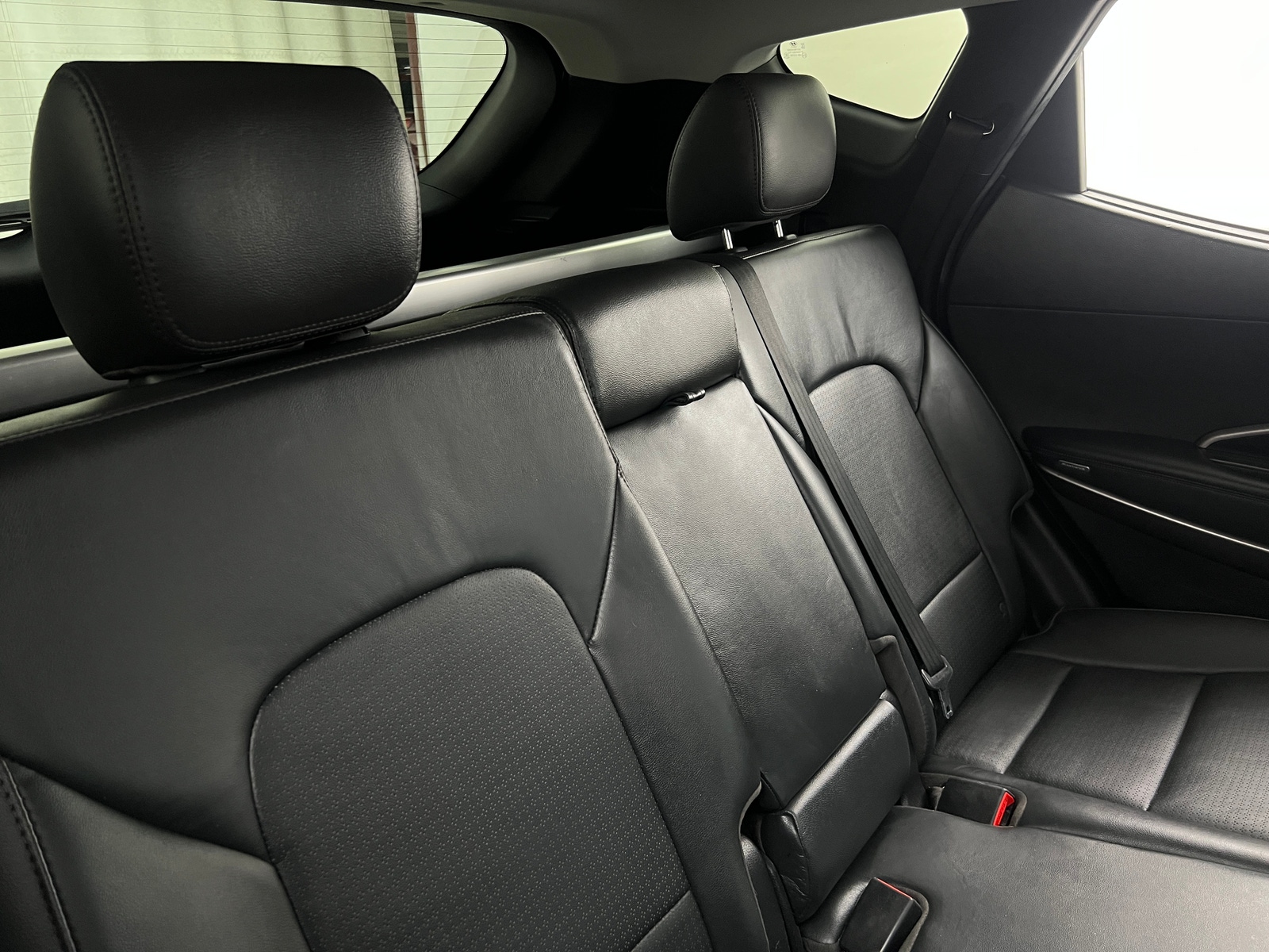 Thumbnail: 2016 Hyundai Santa Fe - 5