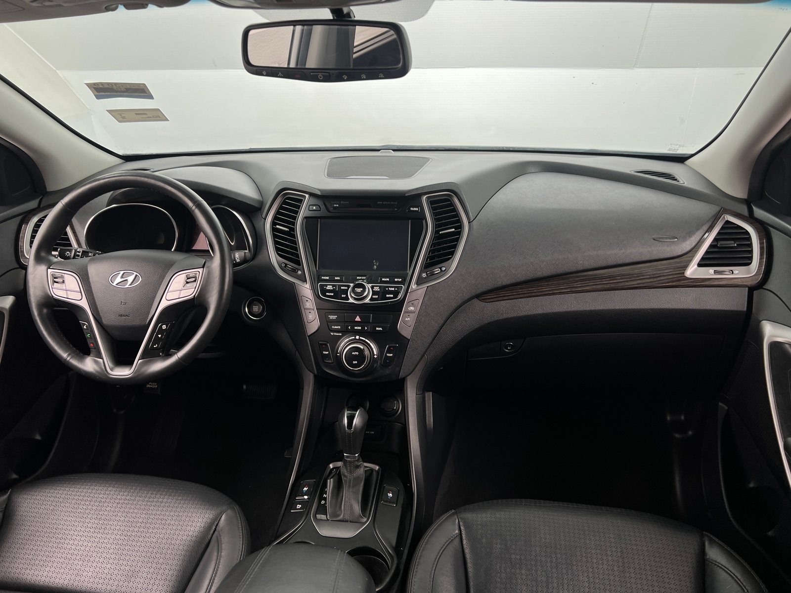 Thumbnail: 2016 Hyundai Santa Fe - 2