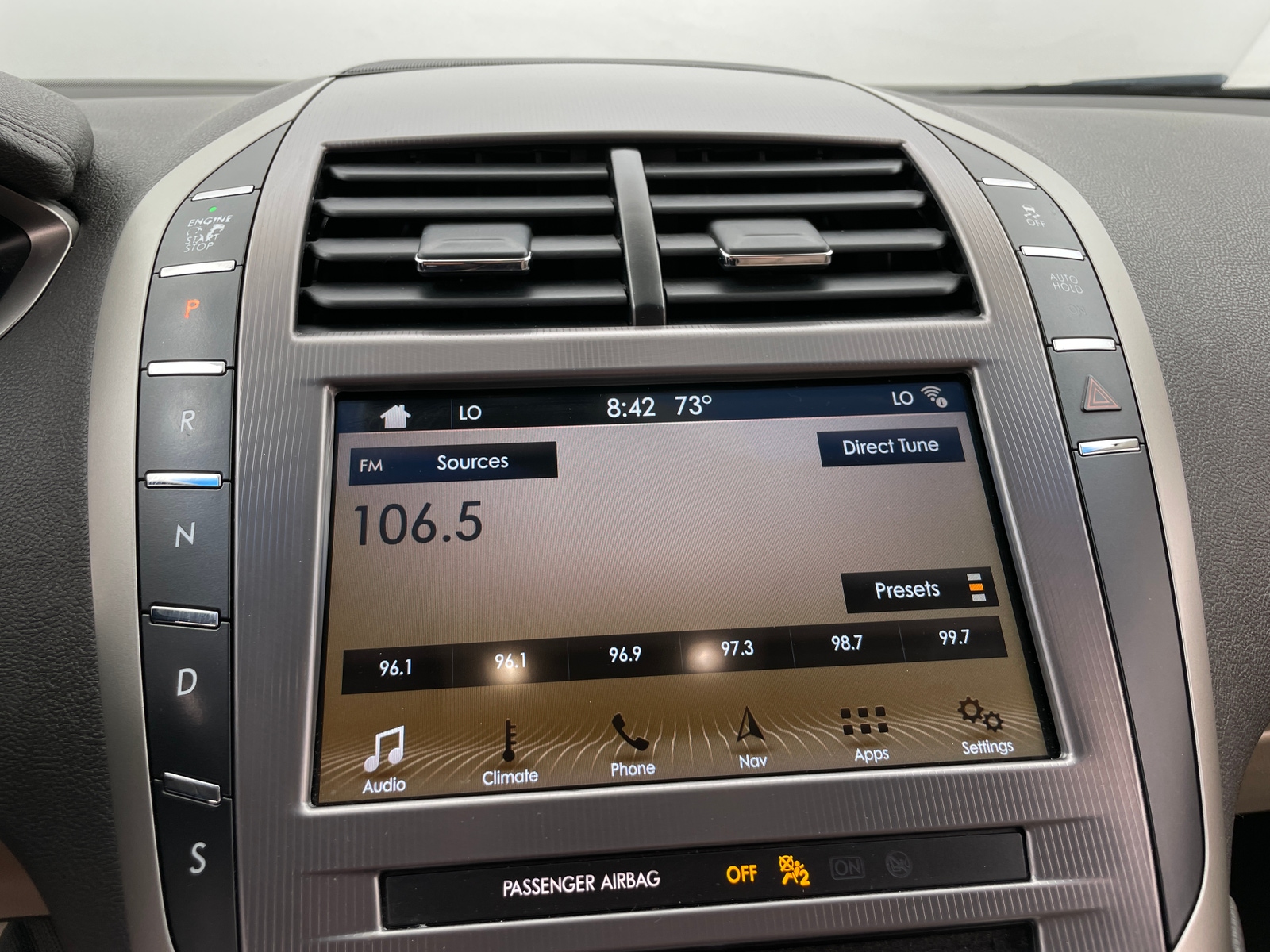 Thumbnail: 2017 Lincoln MKZ - 4