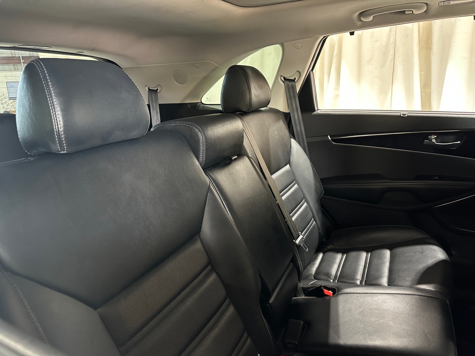 Thumbnail: 2017 Kia Sorento - 5