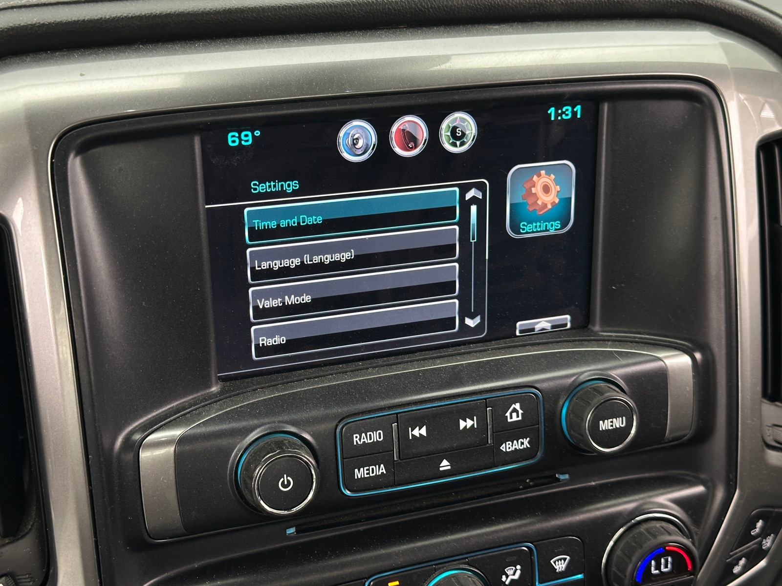 Thumbnail: 2015 Chevrolet Silverado 3500 - 3