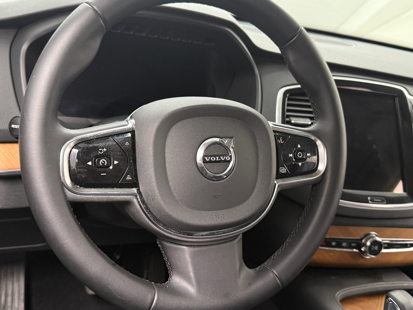 Thumbnail: 2024 Volvo XC90 - 4