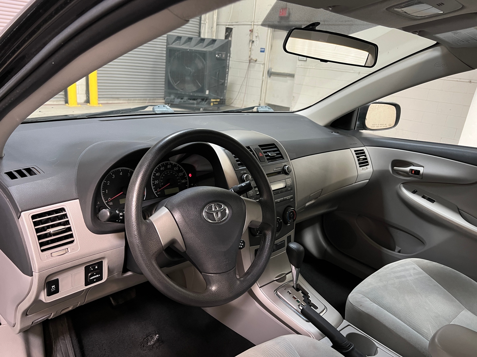 Thumbnail: 2011 Toyota Corolla - 3