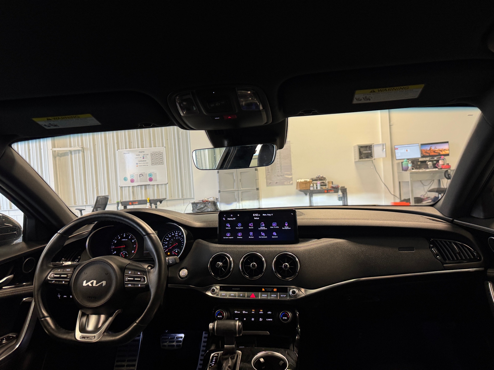 Thumbnail: 2023 Kia Stinger - 2