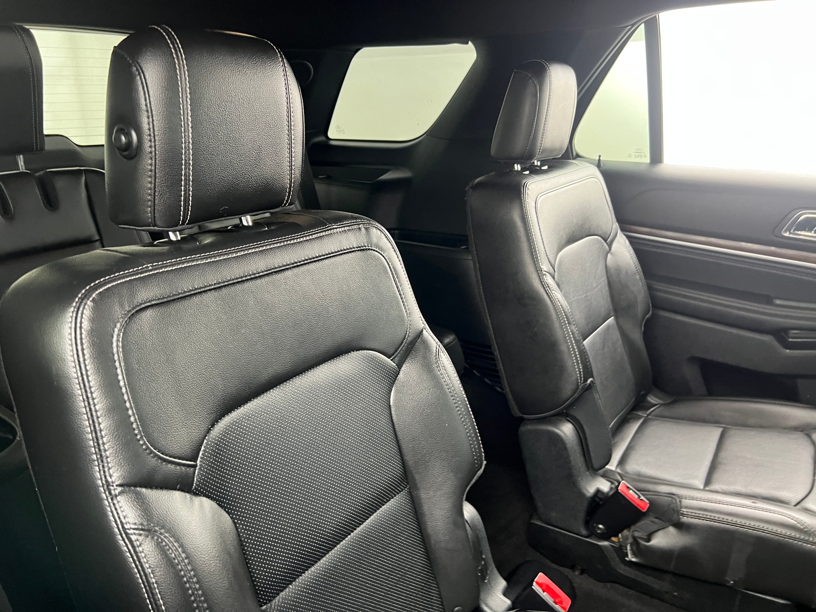 Thumbnail: 2018 Ford Explorer - 5