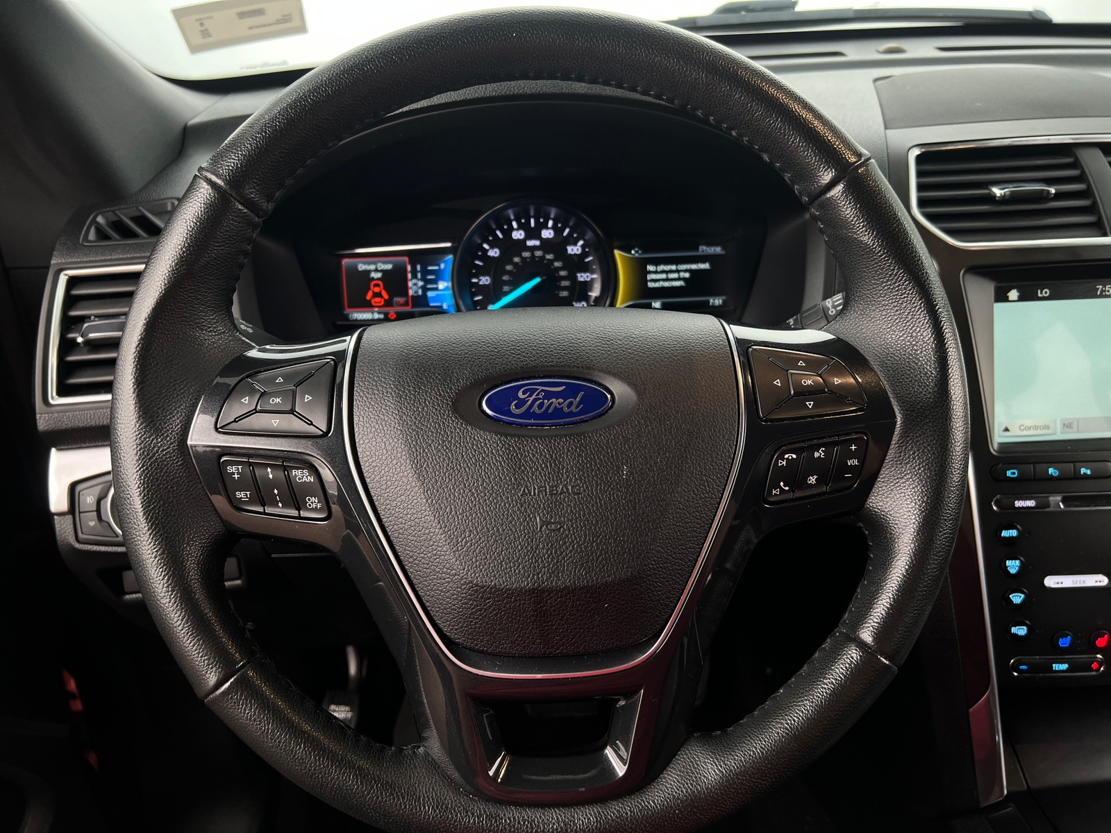 Thumbnail: 2018 Ford Explorer - 4