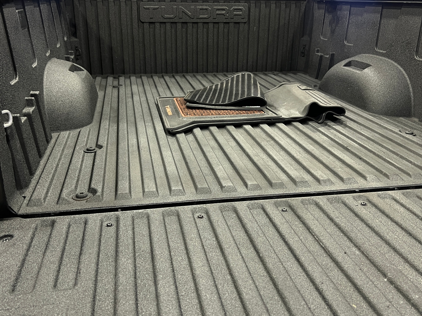 Thumbnail: 2022 Toyota Tundra - 6
