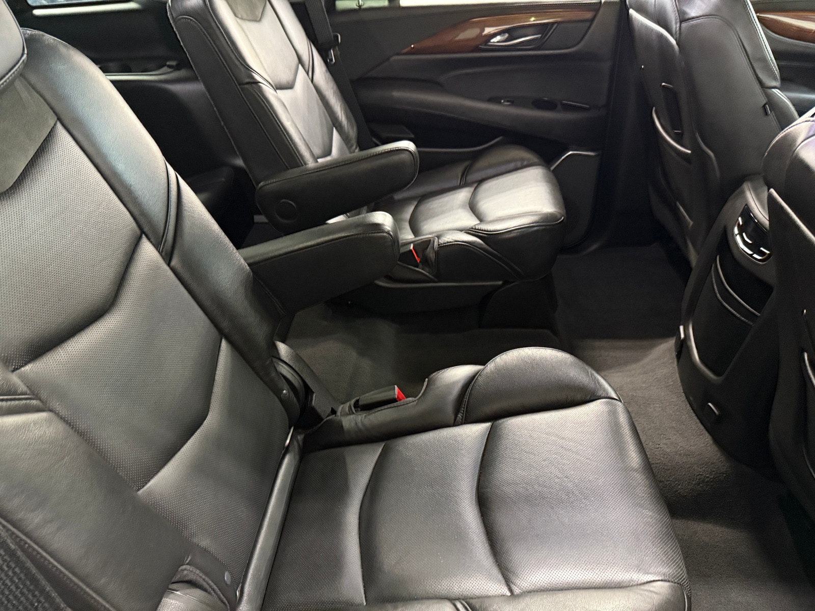 Thumbnail: 2019 Cadillac Escalade - 5