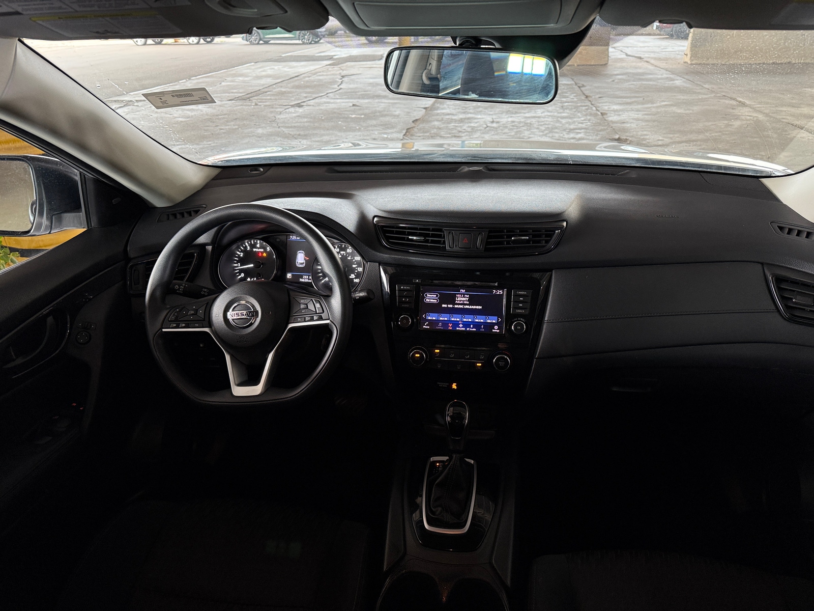 Thumbnail: 2019 Nissan Rogue - 3