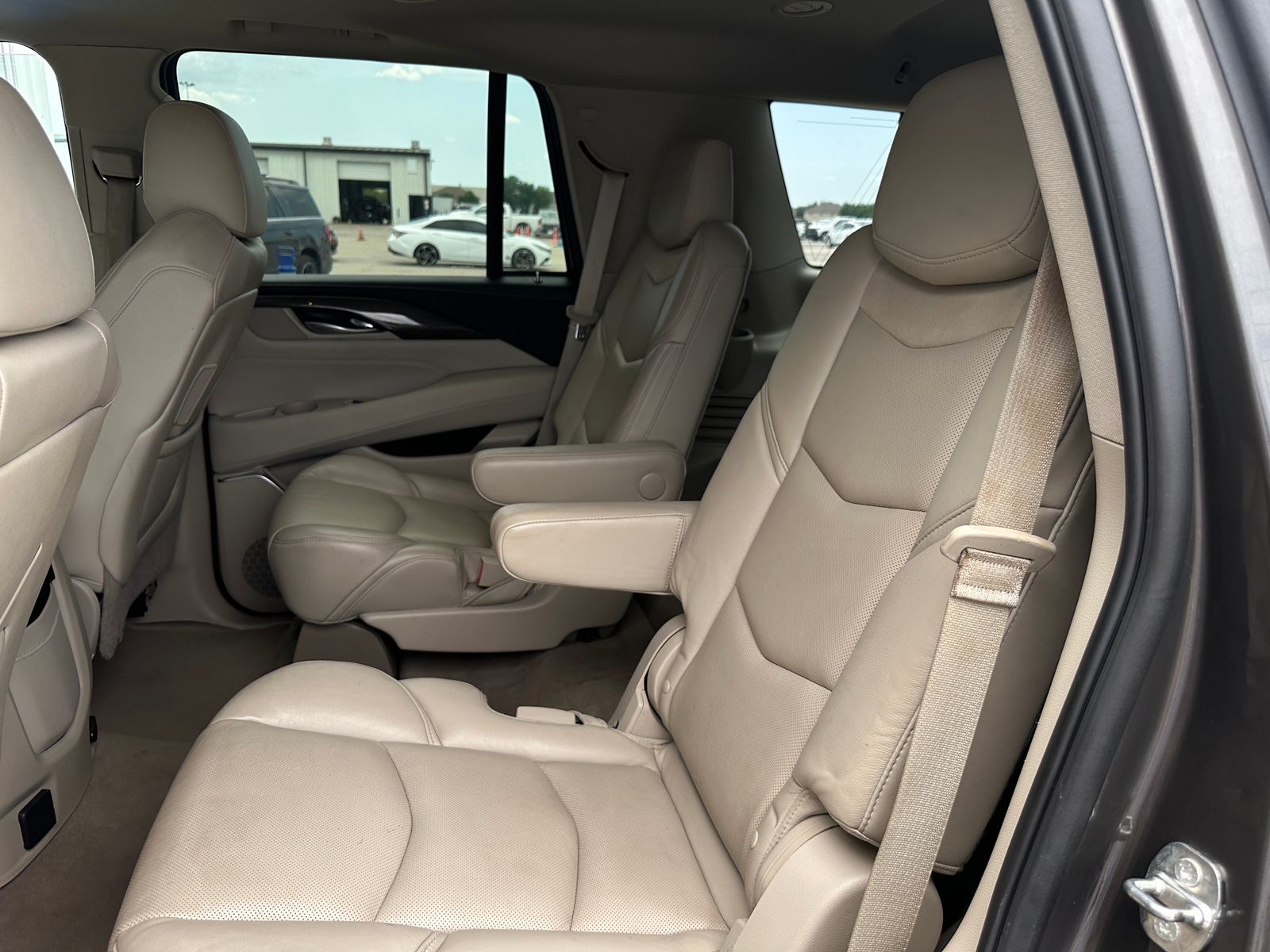 Thumbnail: 2020 Cadillac Escalade - 5