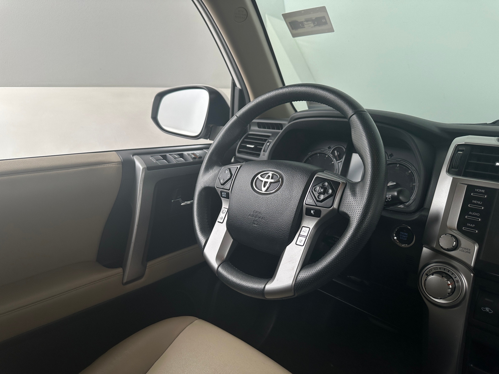 Thumbnail: 2020 Toyota 4Runner - 4