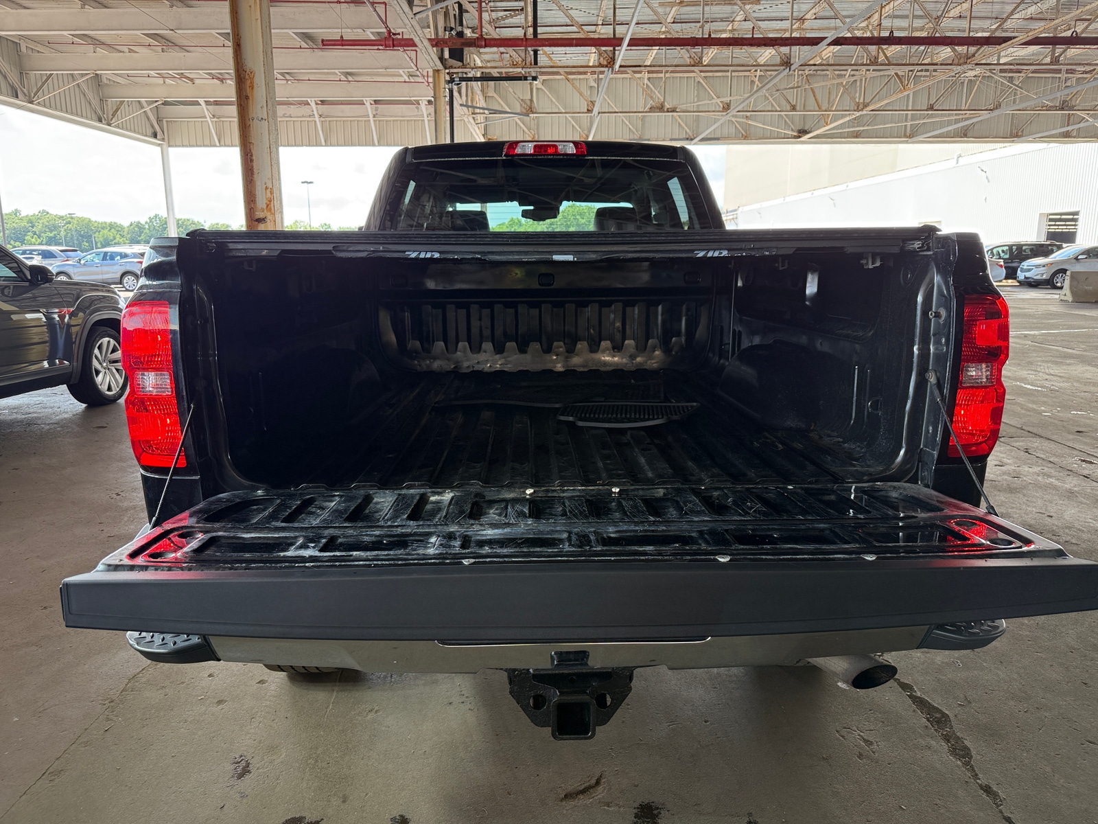 Thumbnail: 2017 Chevrolet Silverado 2500 - 6