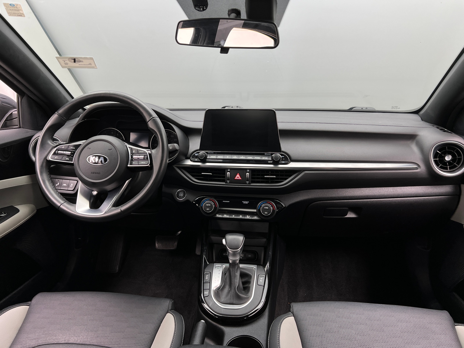 Thumbnail: 2019 Kia Forte - 2