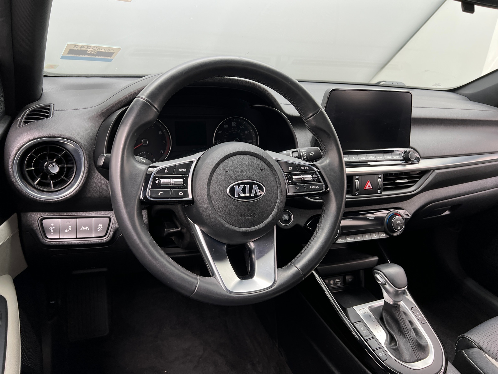 Thumbnail: 2019 Kia Forte - 4