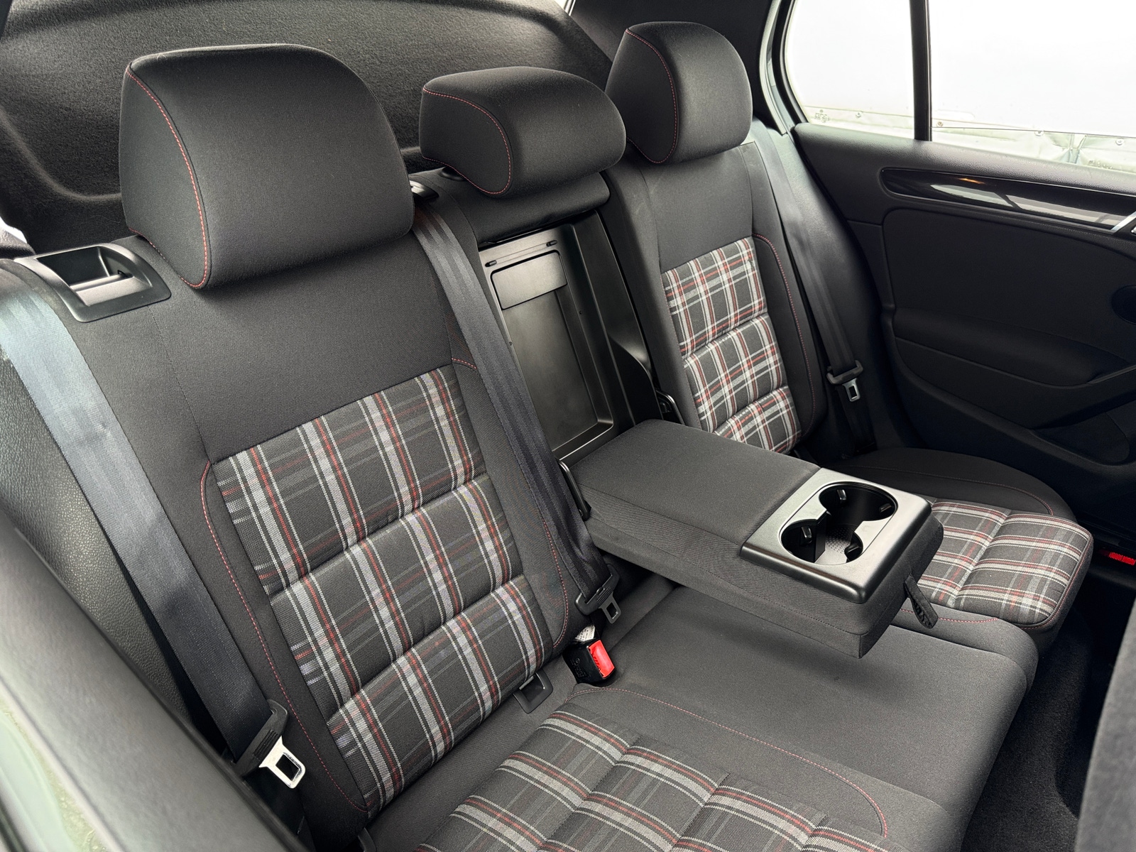 Thumbnail: 2013 Volkswagen Golf - 6