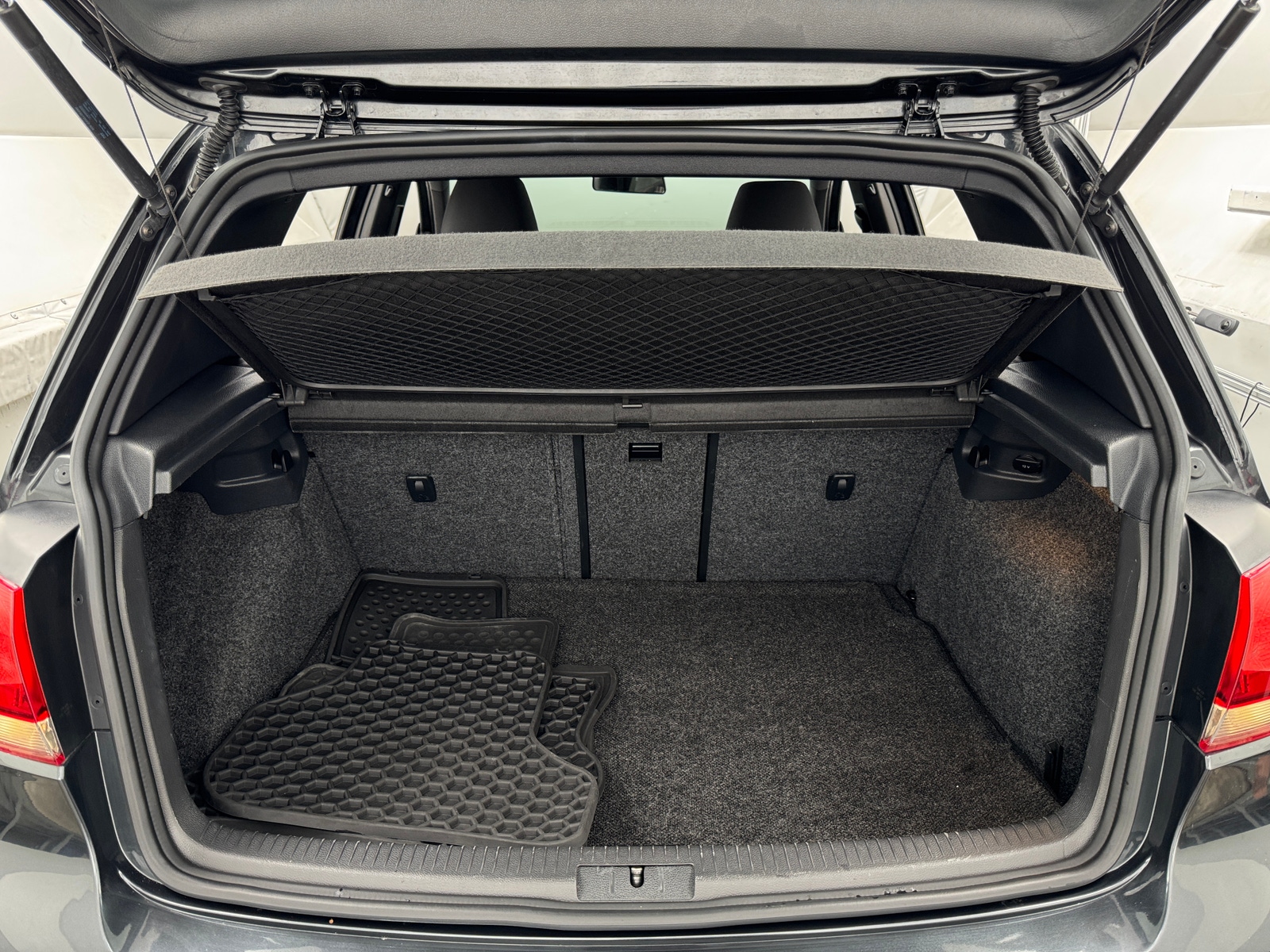 Thumbnail: 2013 Volkswagen Golf - 7