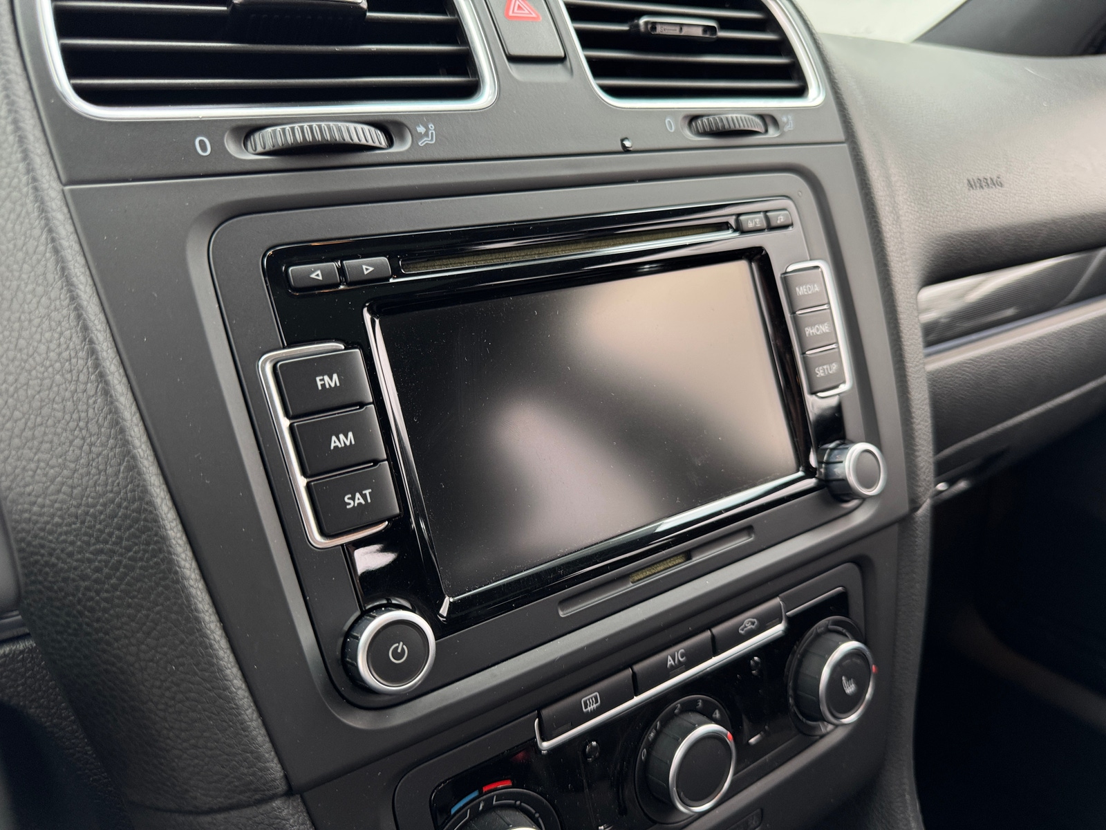 Thumbnail: 2013 Volkswagen Golf - 4