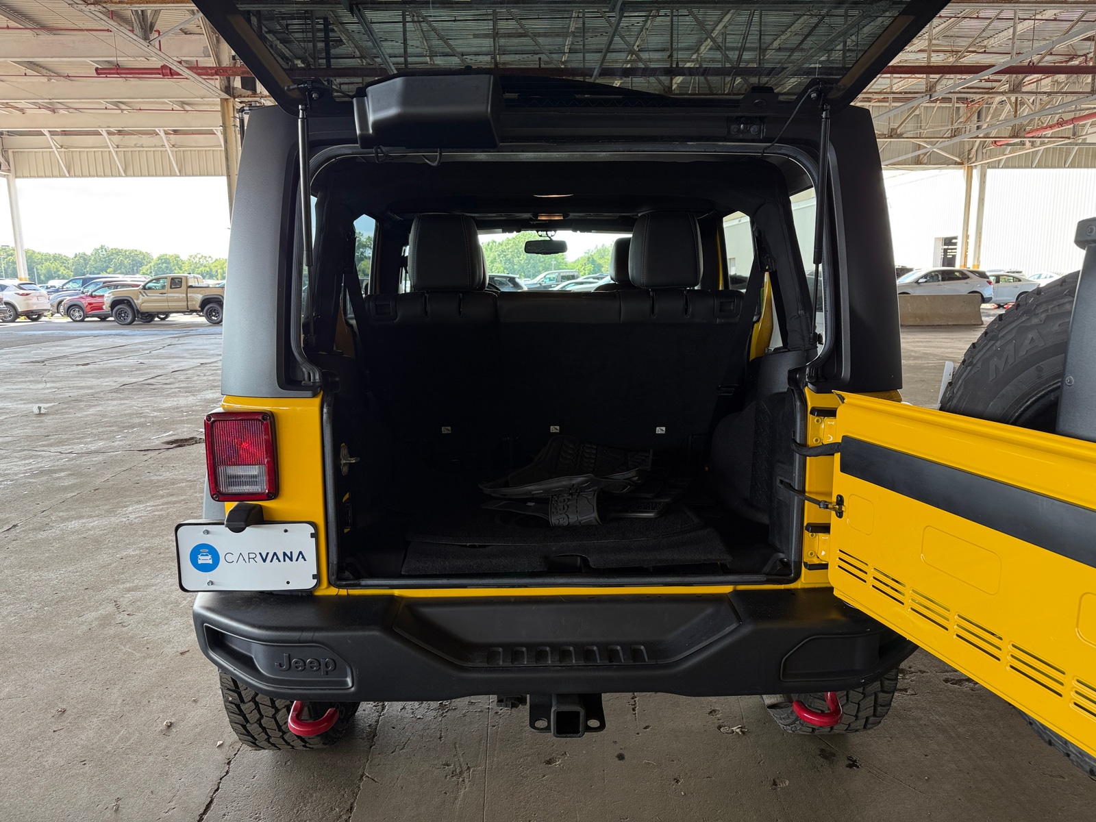 Thumbnail: 2015 Jeep Wrangler - 6