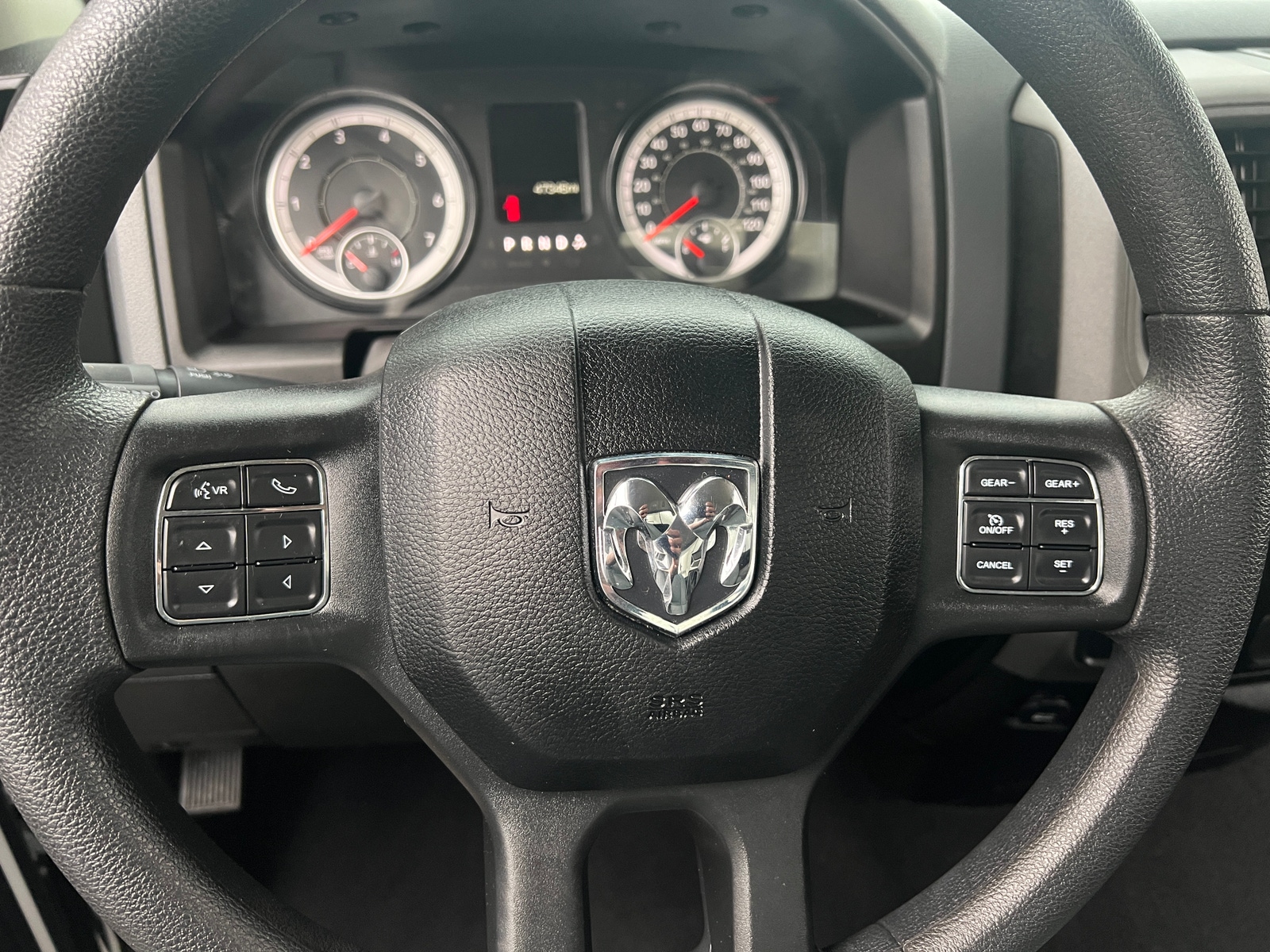 Thumbnail: 2019 RAM 1500 Classic - 4
