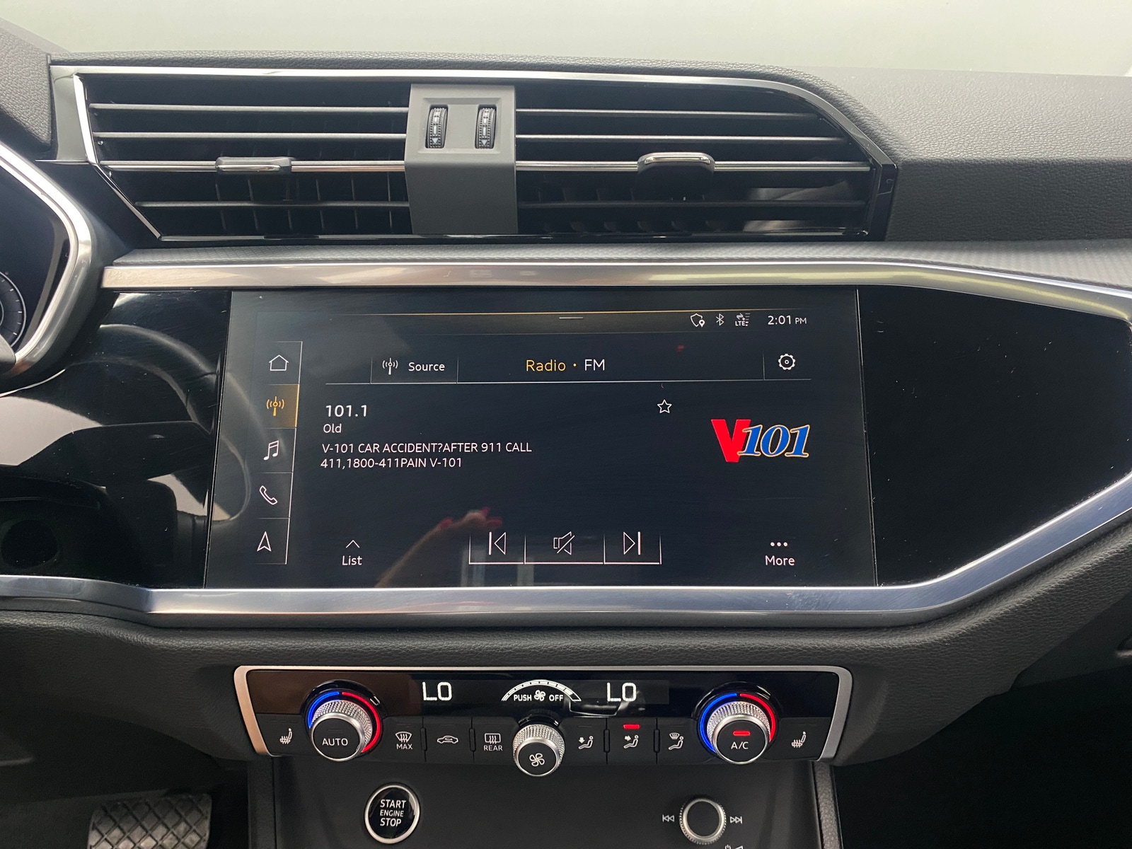 Thumbnail: 2021 Audi Q3 - 3