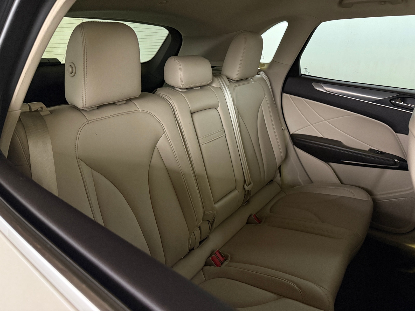Thumbnail: 2017 Lincoln MKC - 5