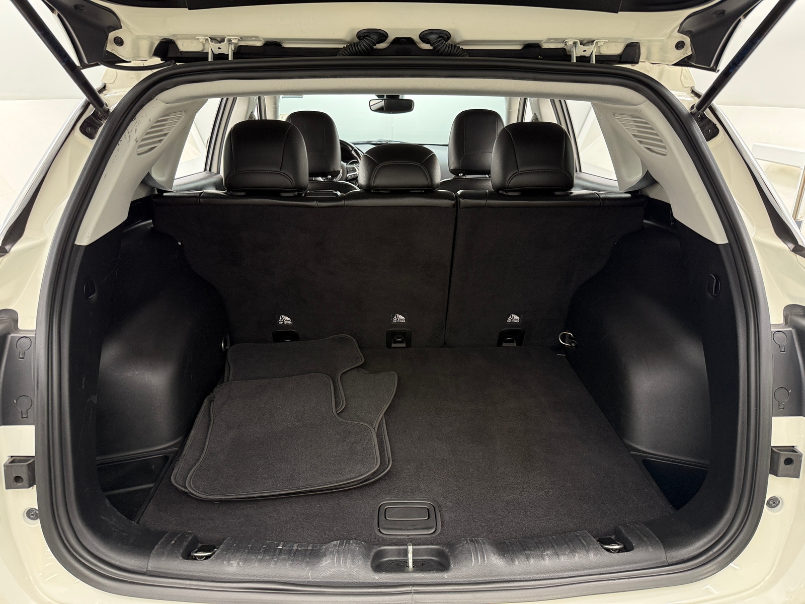 Thumbnail: 2021 Jeep Compass - 6