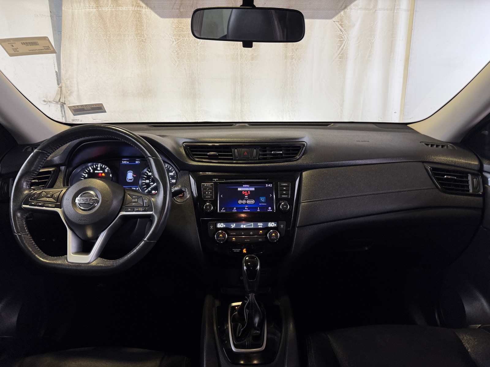 Thumbnail: 2018 Nissan Rogue - 3