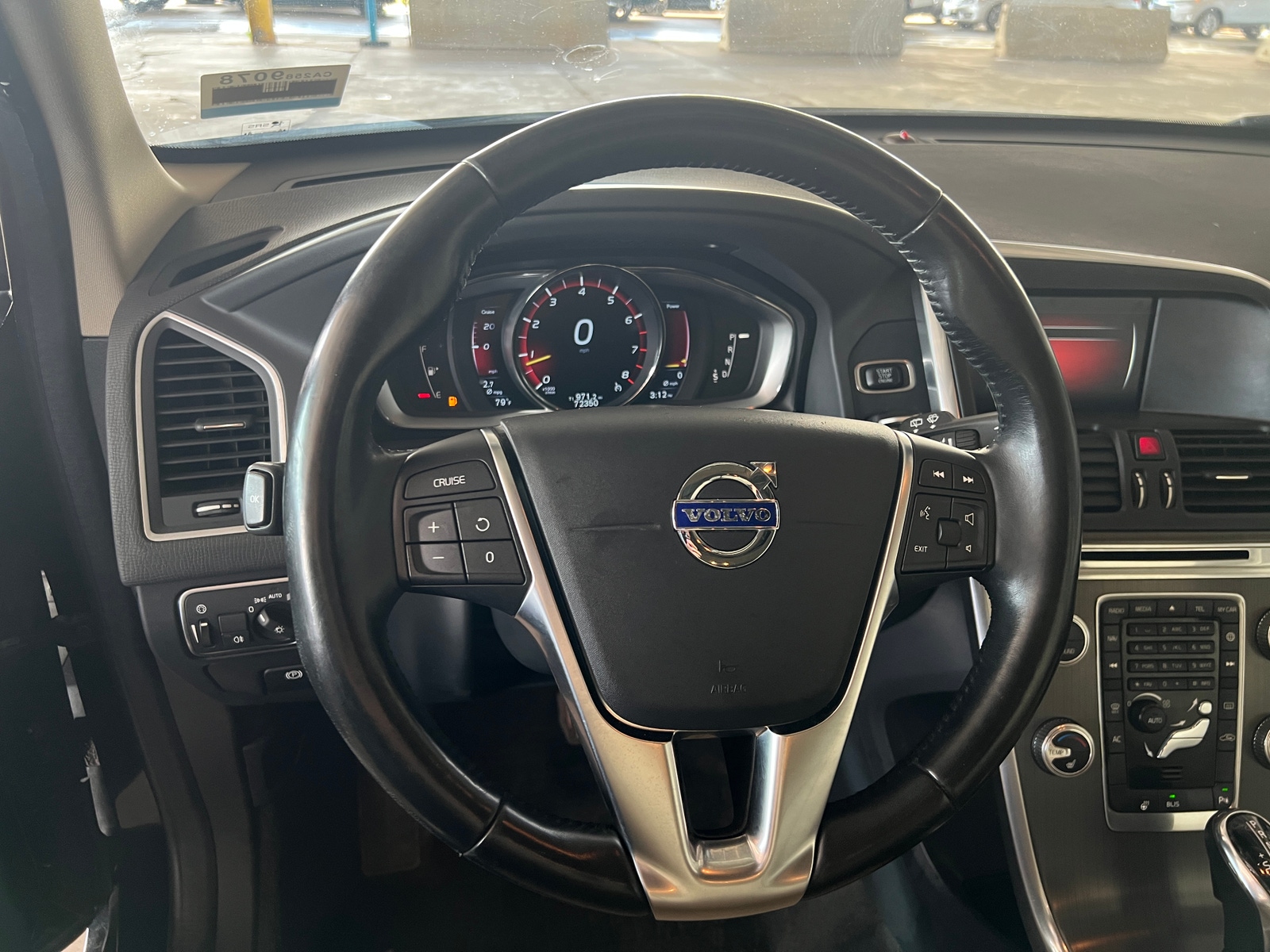 Thumbnail: 2016 Volvo XC60 - 5