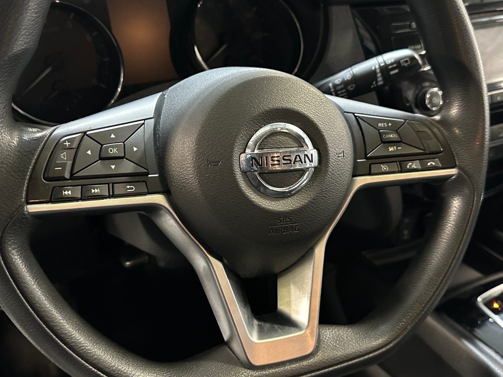 Thumbnail: 2017 Nissan Rogue - 5