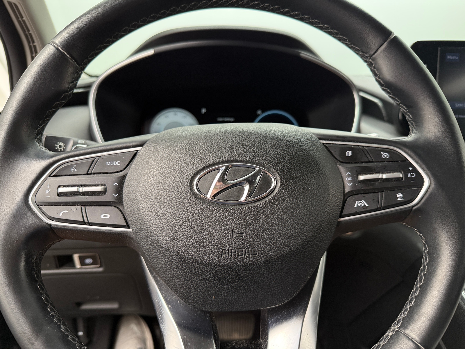 Thumbnail: 2022 Hyundai Santa Fe - 5