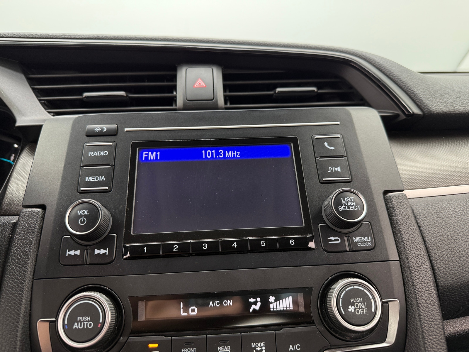 Thumbnail: 2020 Honda Civic - 4