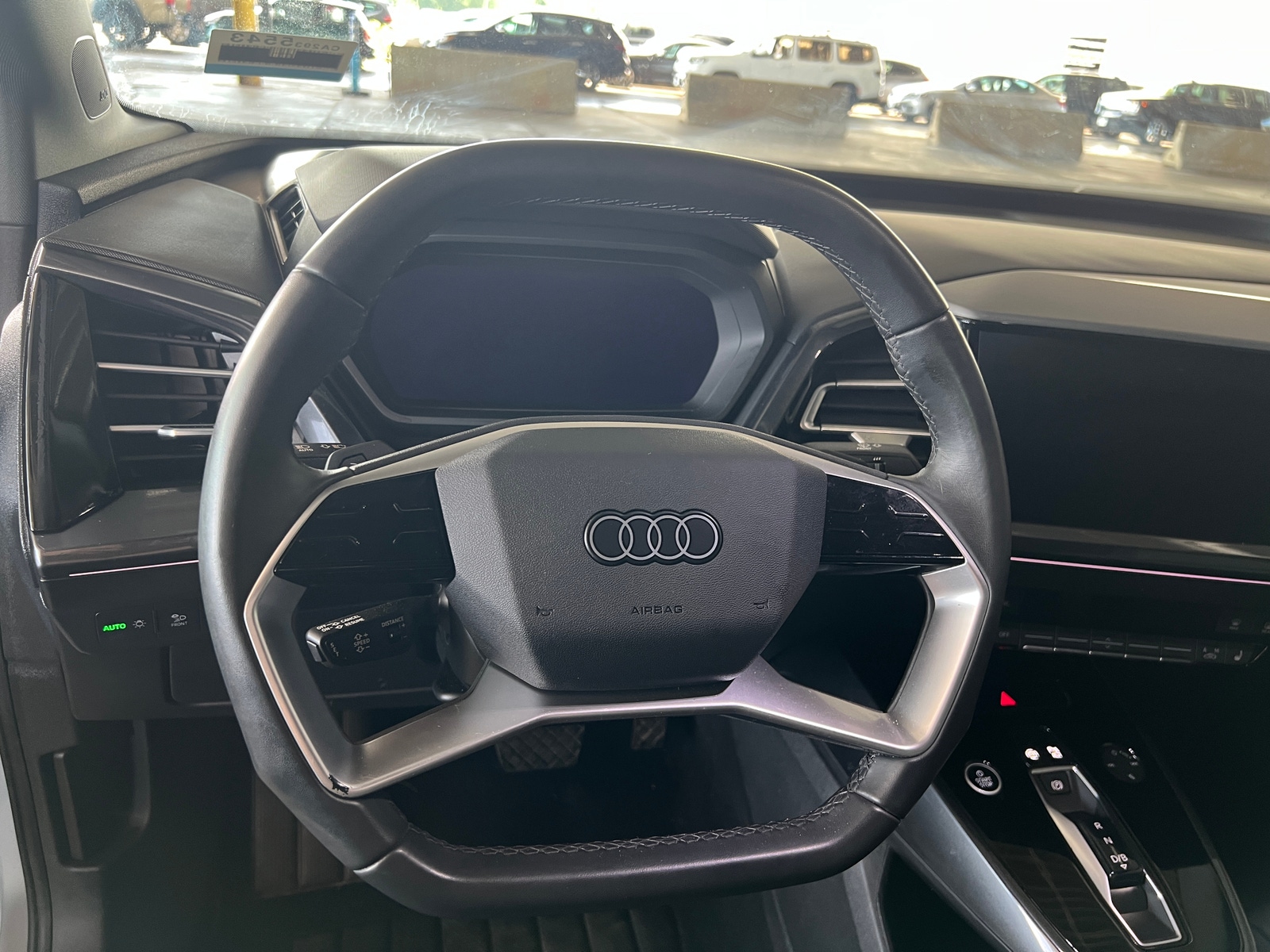 Thumbnail: 2023 Audi Q4 e-tron - 4