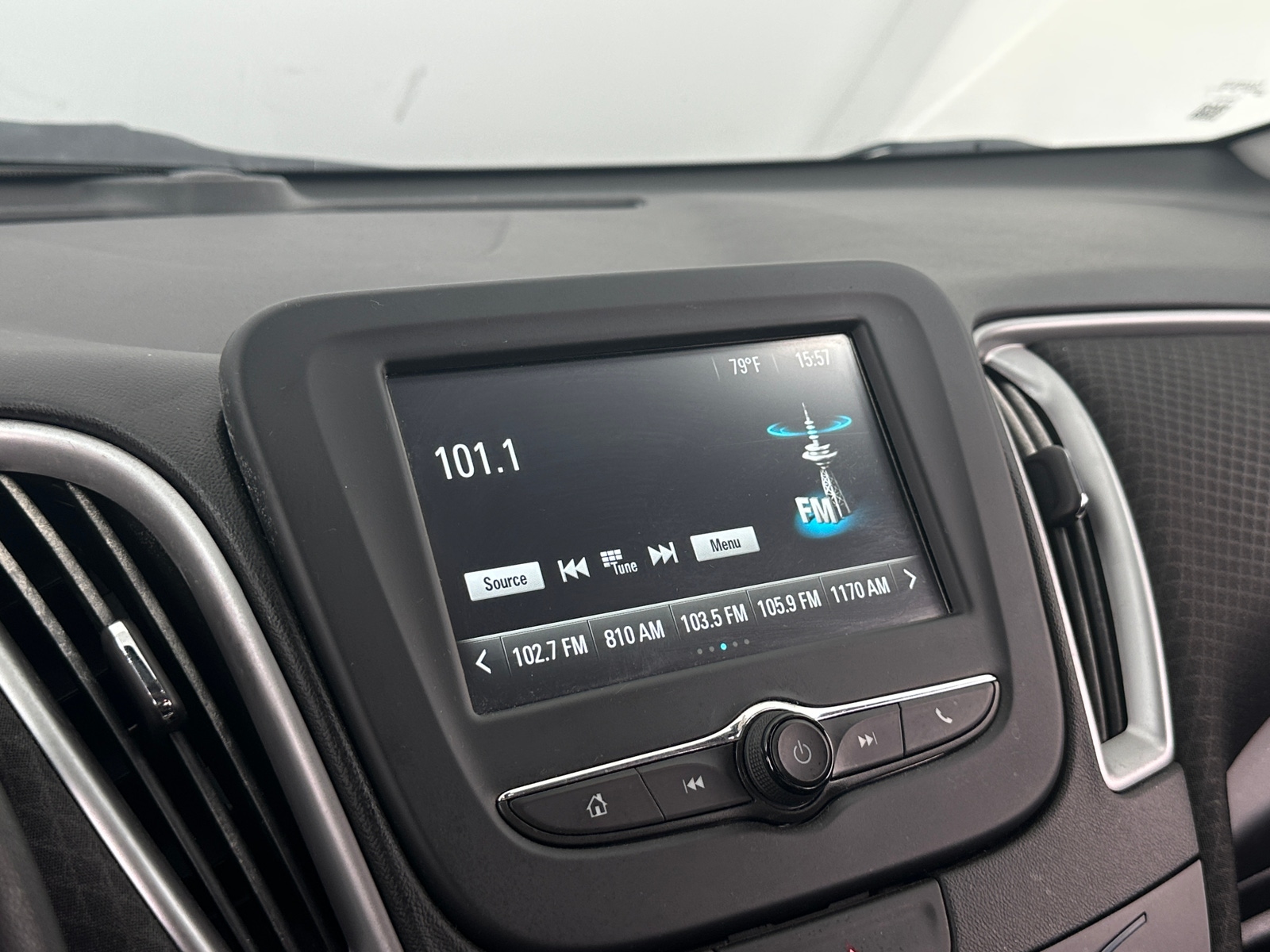 Thumbnail: 2018 Chevrolet Malibu - 4