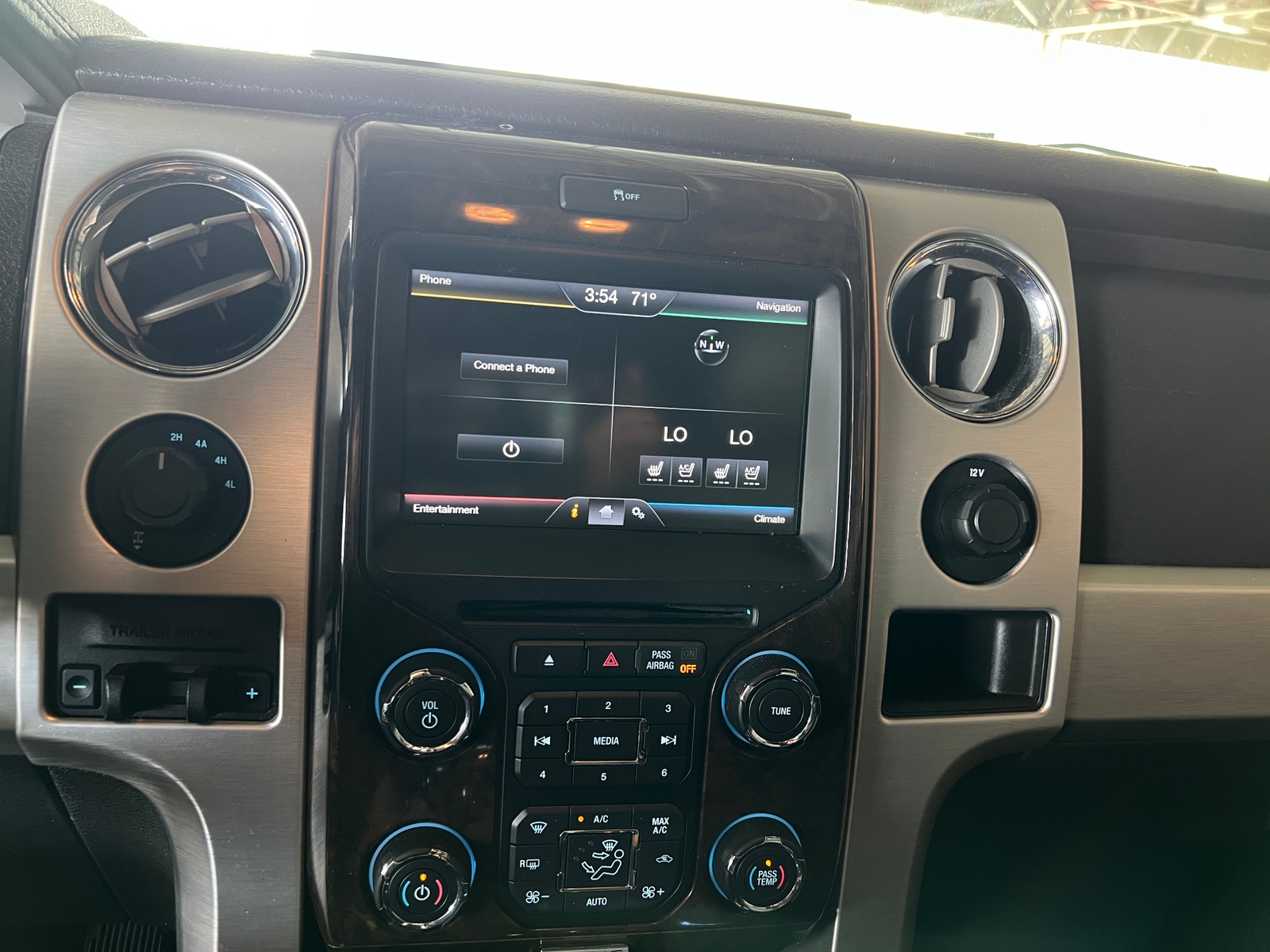 Thumbnail: 2013 Ford Econoline - 3