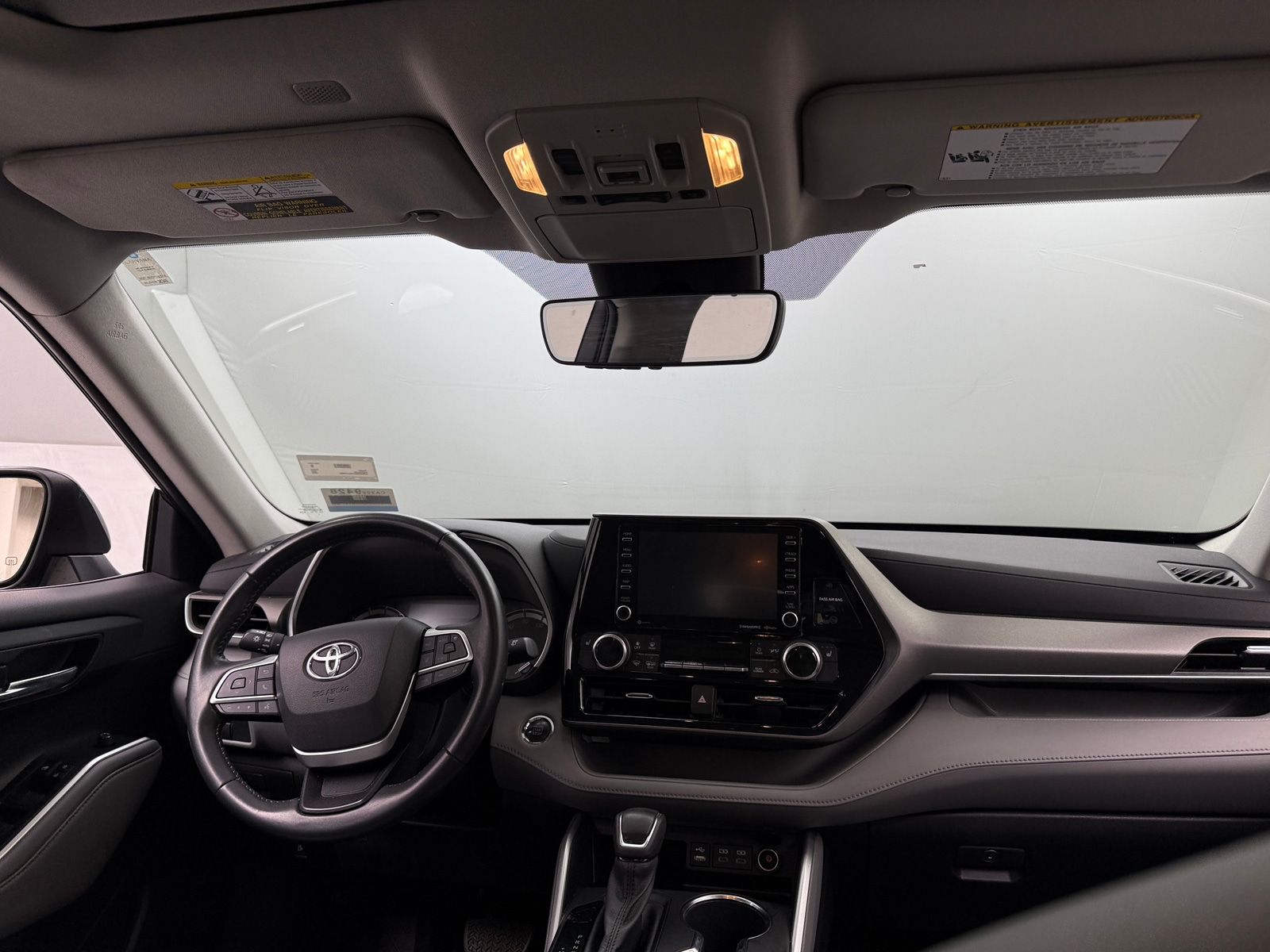 Thumbnail: 2022 Toyota Highlander - 2