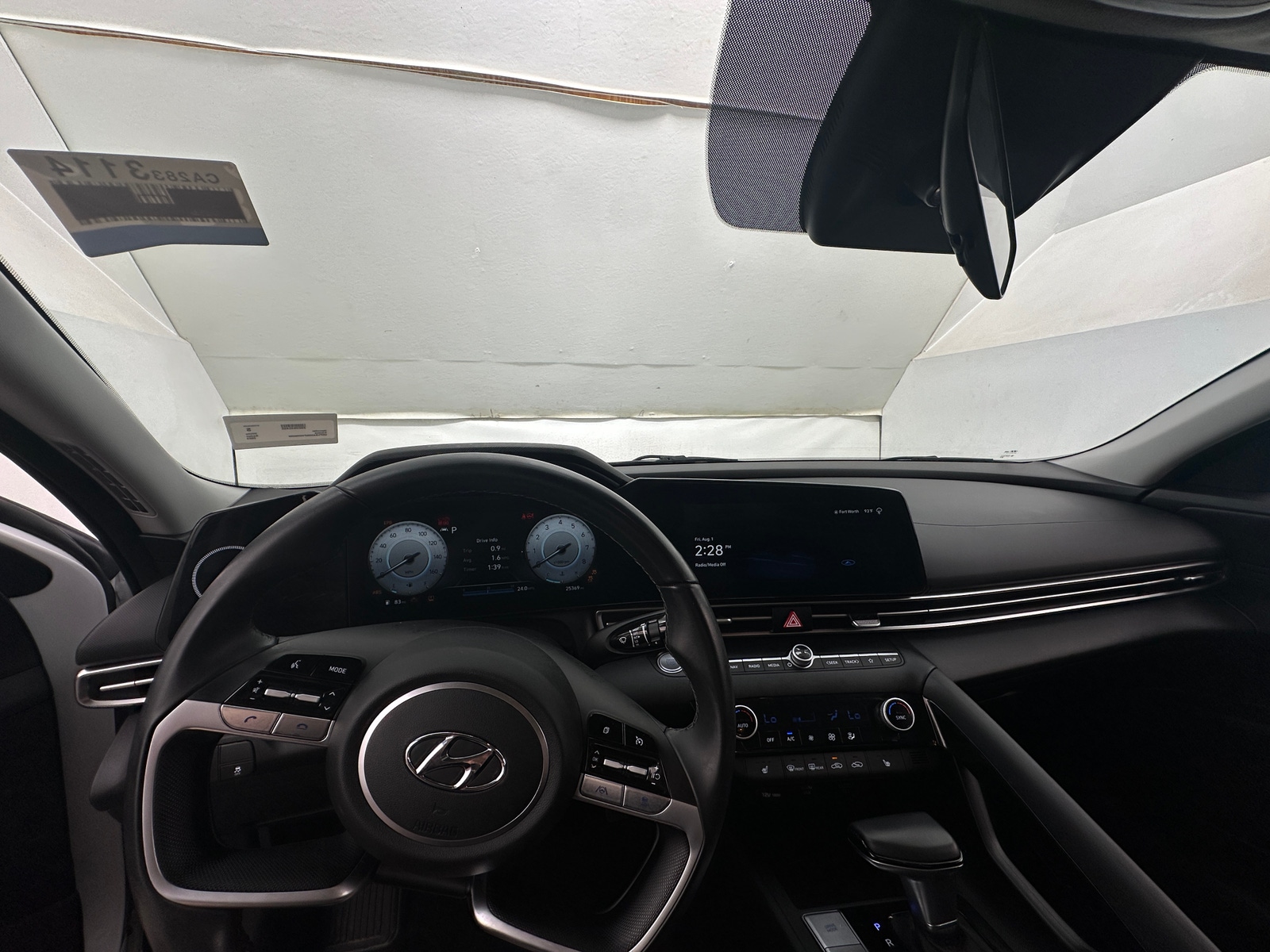 Thumbnail: 2023 Hyundai Elantra - 3