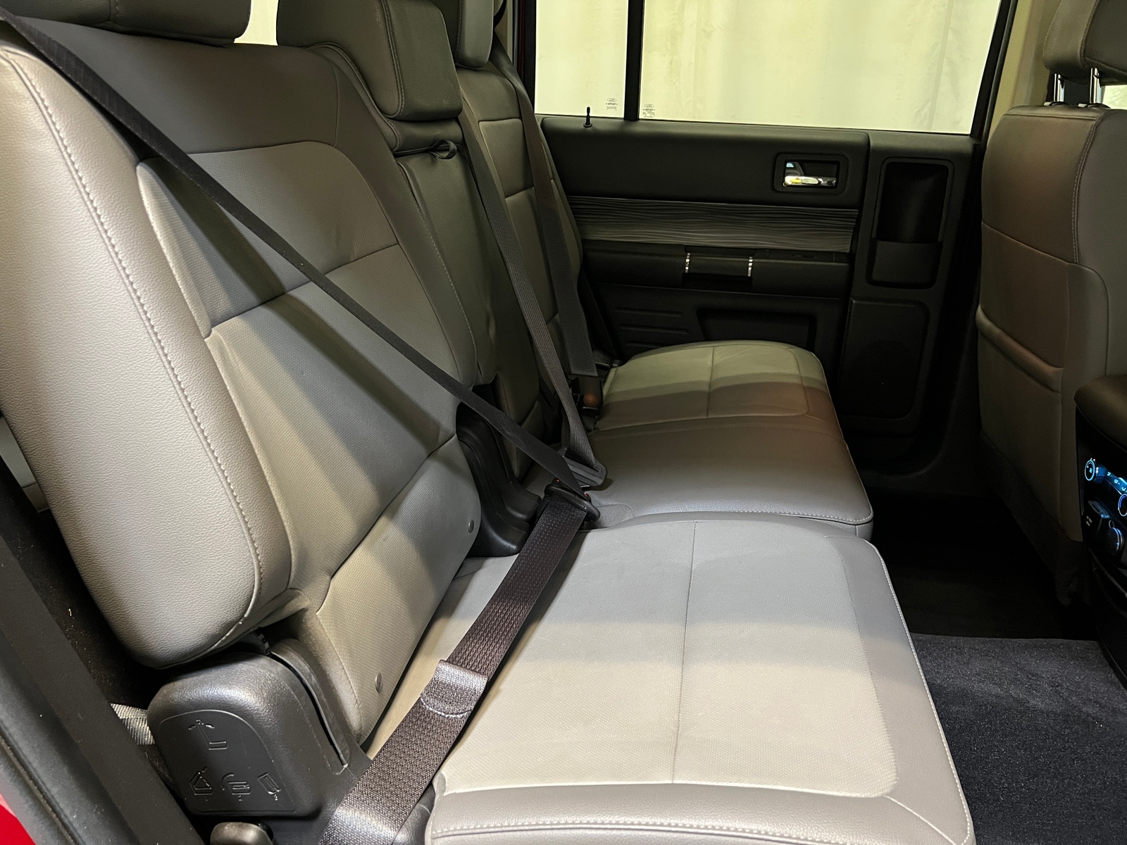 Thumbnail: 2019 Ford Flex - 4
