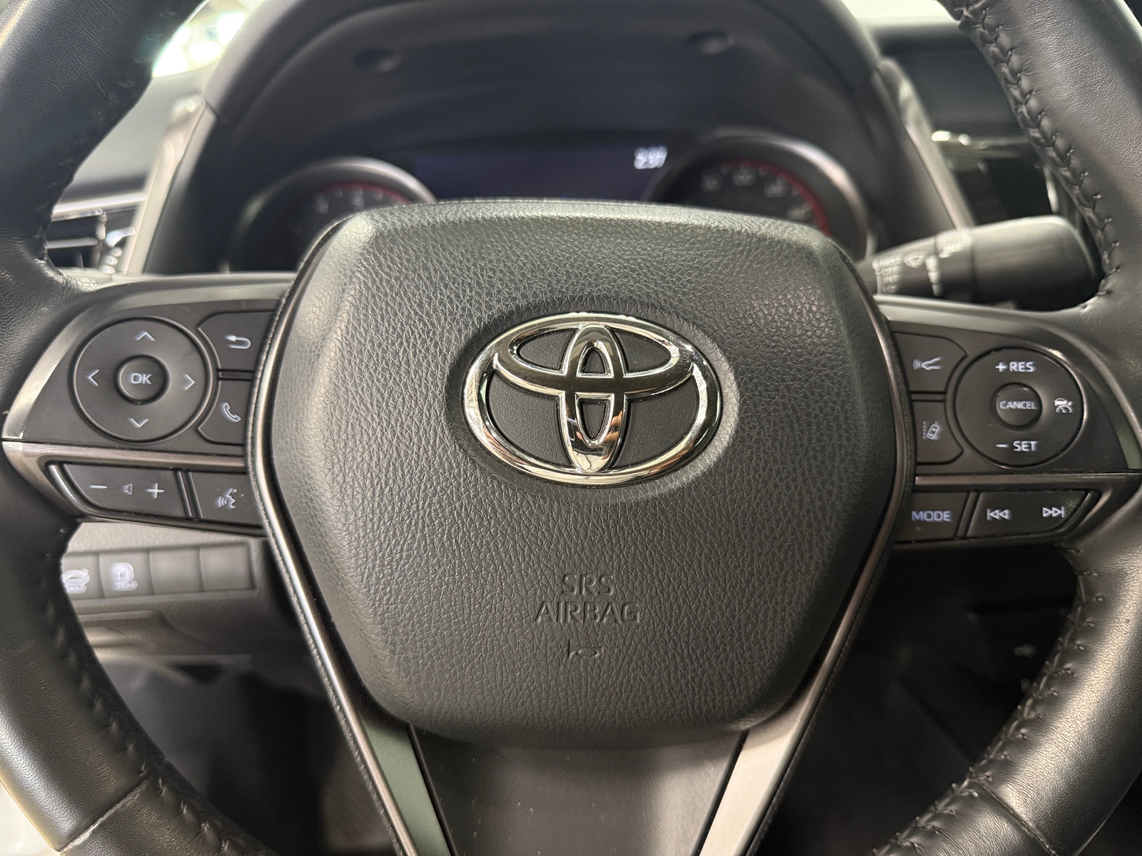 Thumbnail: 2022 Toyota Camry - 4