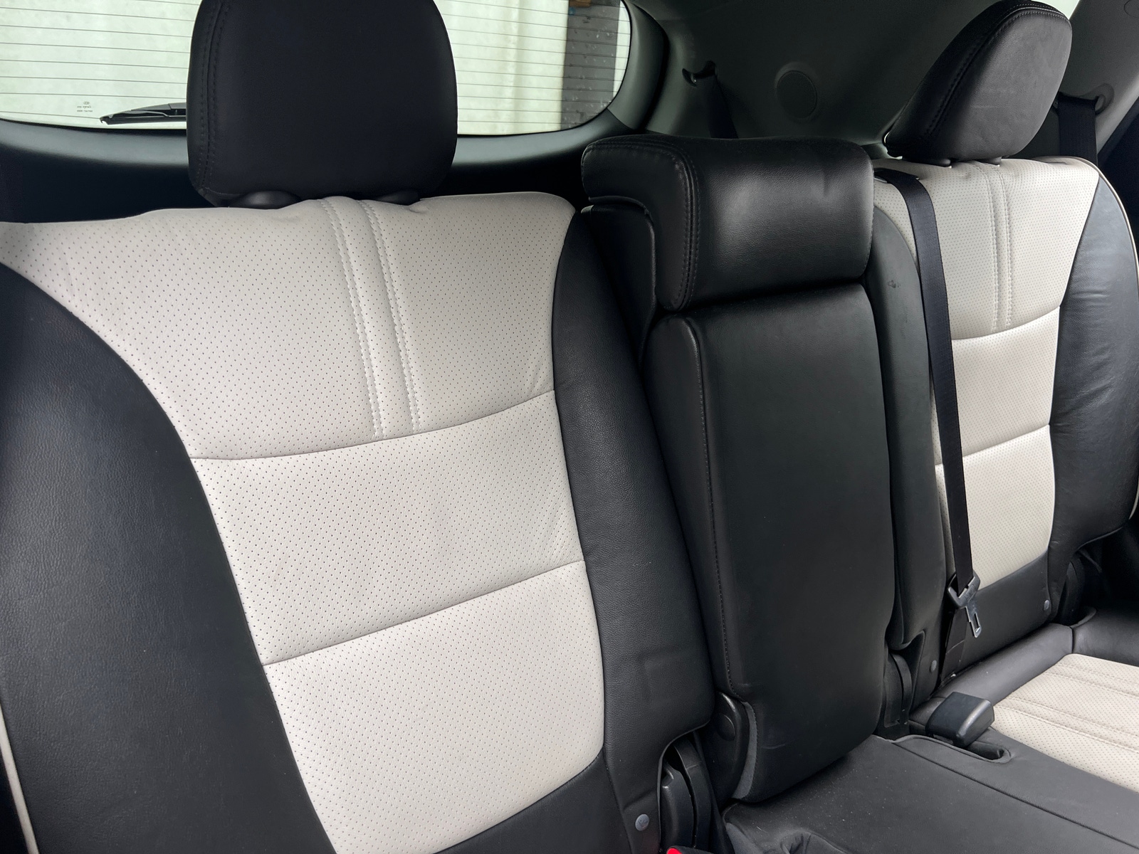 Thumbnail: 2012 Kia Sorento - 5