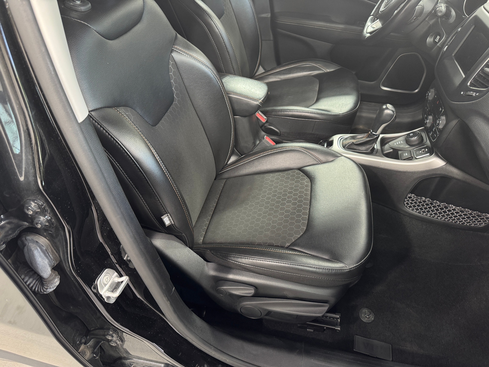 Thumbnail: 2020 Jeep Compass - 2