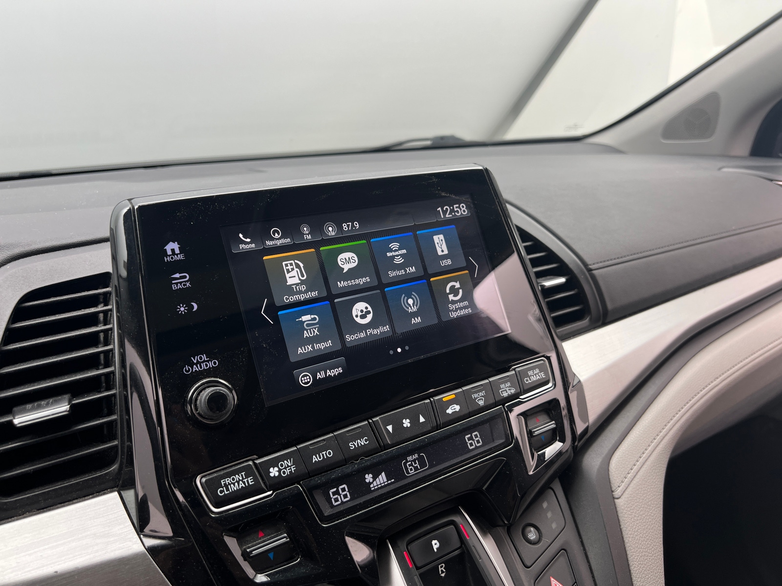 Thumbnail: 2018 Honda Odyssey - 4