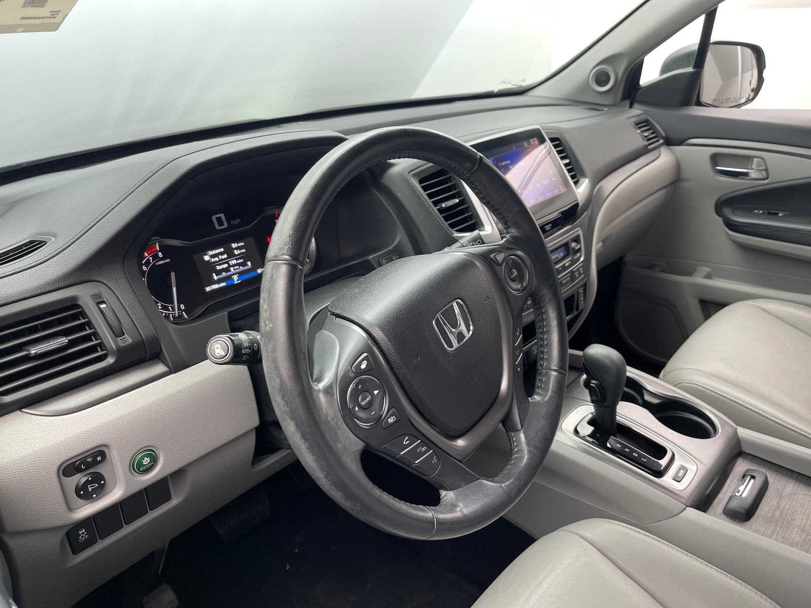 Thumbnail: 2018 Honda Pilot - 2