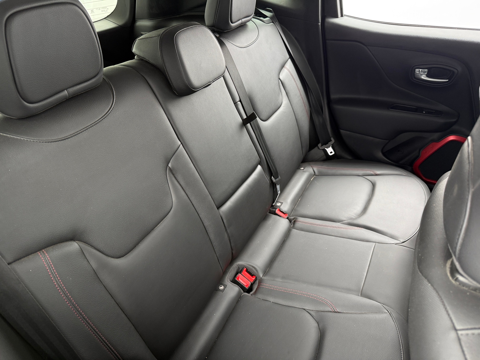 Thumbnail: 2017 Jeep Renegade - 5