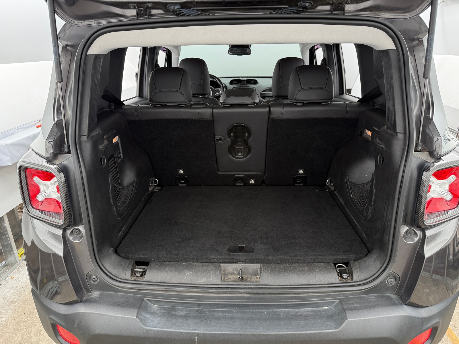 Thumbnail: 2017 Jeep Renegade - 6