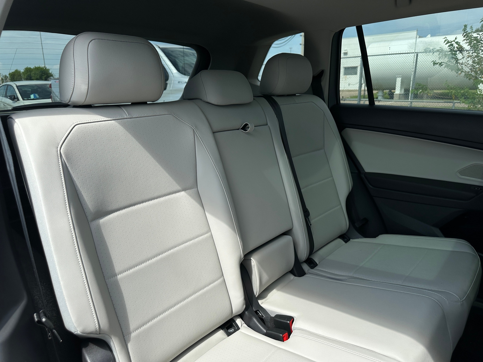 Thumbnail: 2021 Volkswagen Tiguan - 5