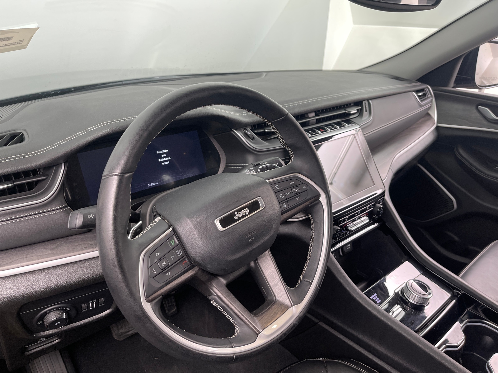 Thumbnail: 2022 Jeep Grand Cherokee L - 2